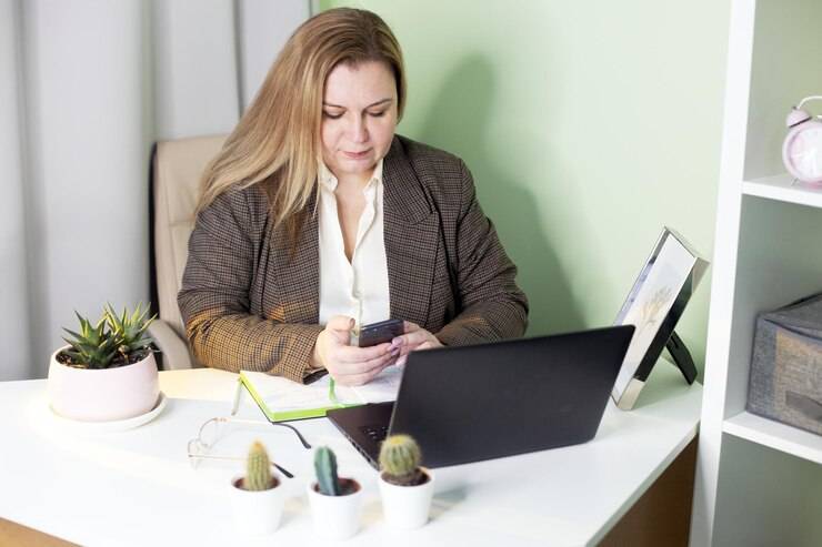 SMM-менеджер: работа и зарплата