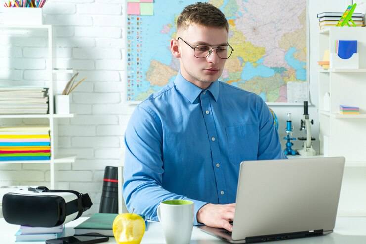 Бэкенд-разработчик: профессия и обучение